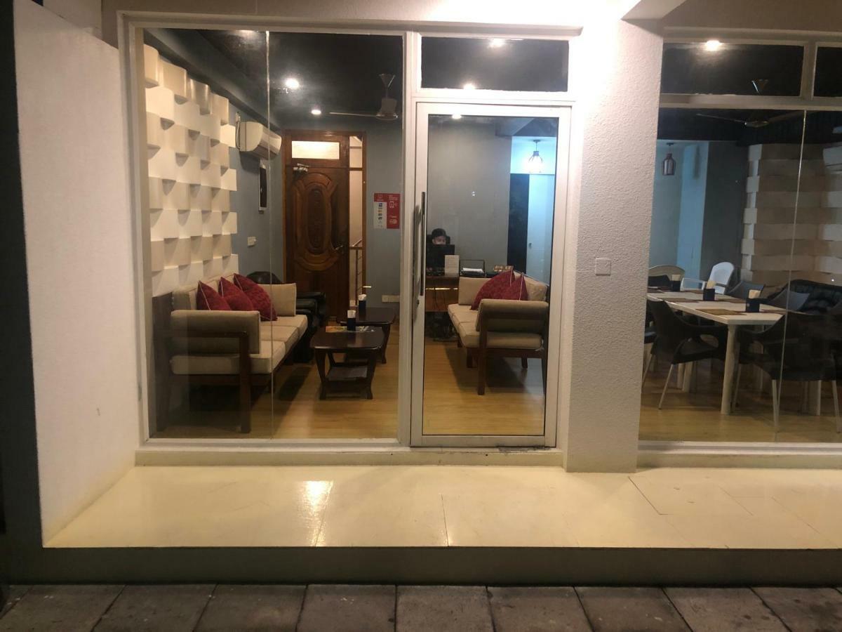 Beach Arena Inn Hulhumalé Exterior foto